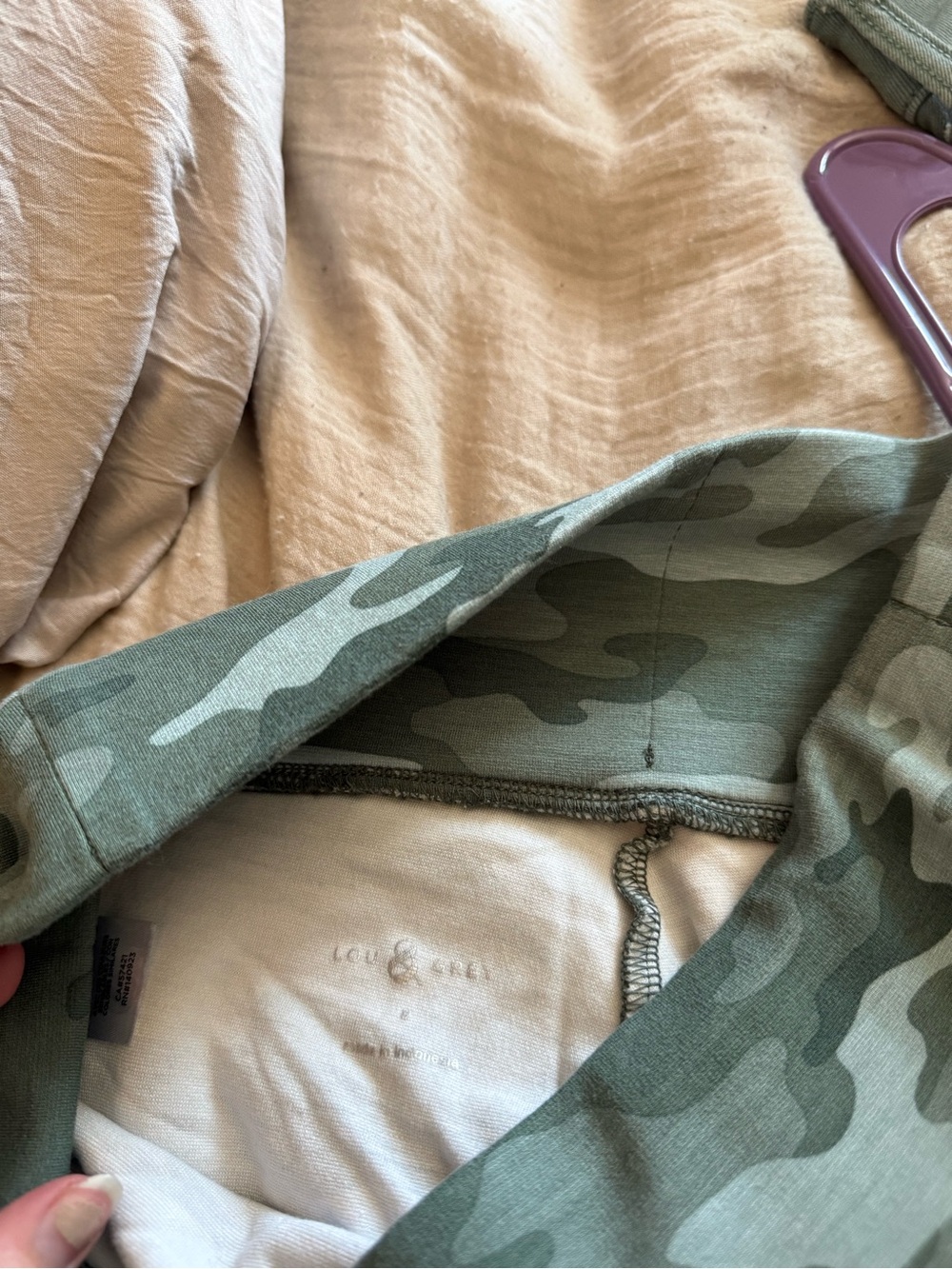 Women’s Camo Leggings - Green Camouflage - Picture 3 of 4